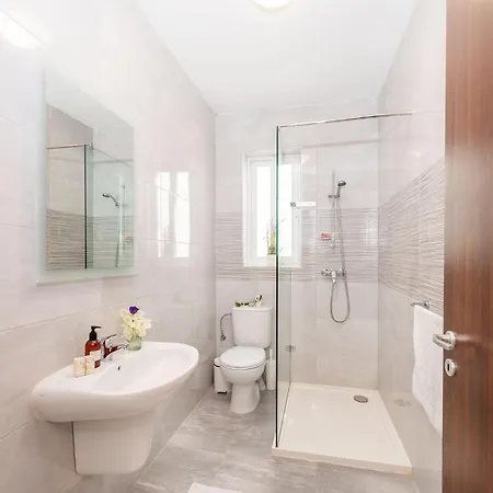 The Hillock Penthouse South B14 Marsalforn